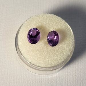 NIB Semi VTG *Natural Brazillian Amethyst 9x7mm 1.72cts Each